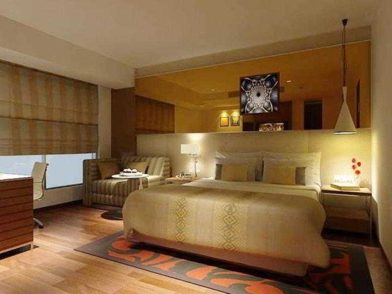 The Sahil Hotel Мумбаи Экстерьер фото